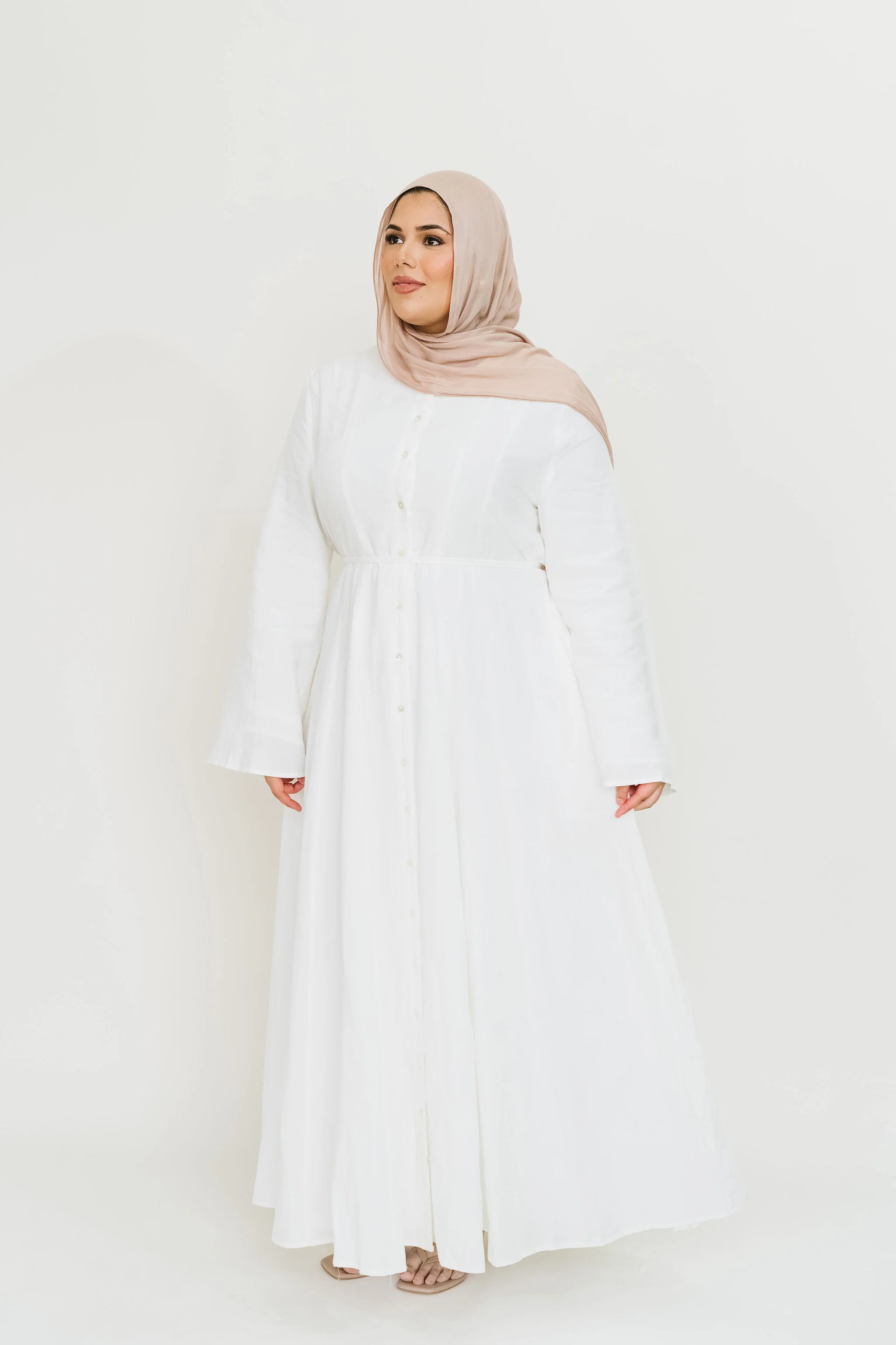 Farah (Seashell White) - Image 11