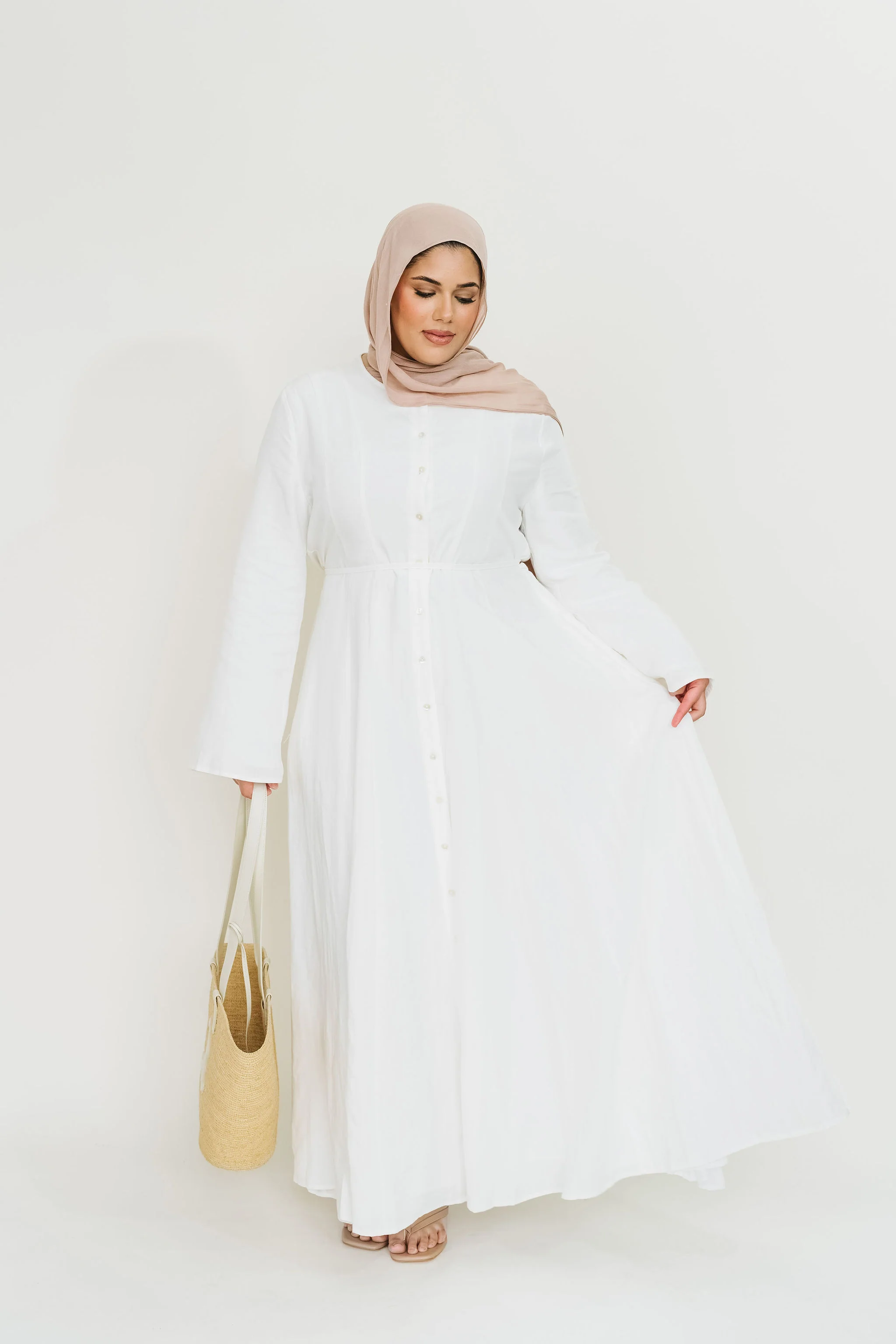 Farah (Seashell White) - Image 13