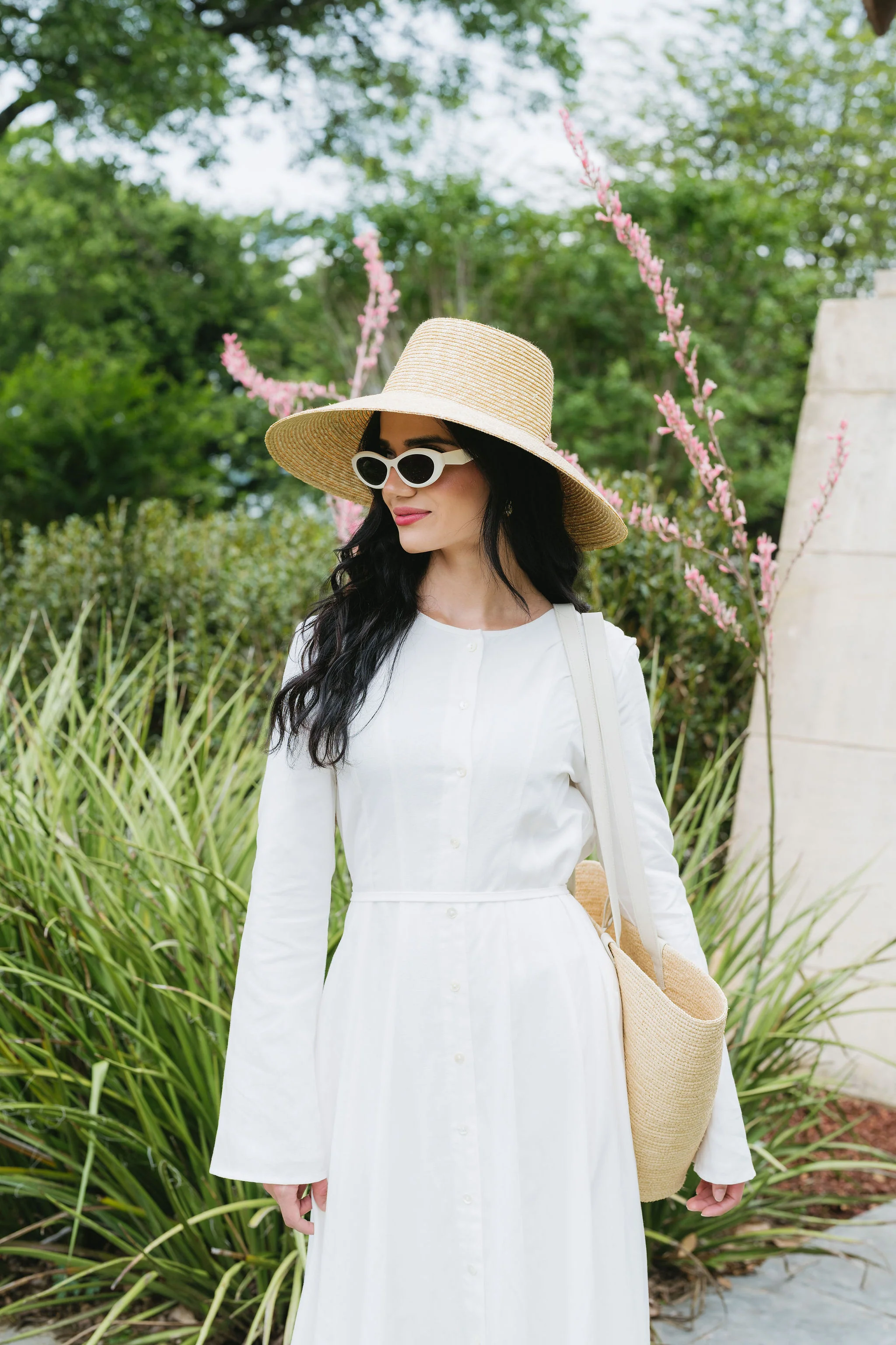 Farah (Seashell White) - Image 4