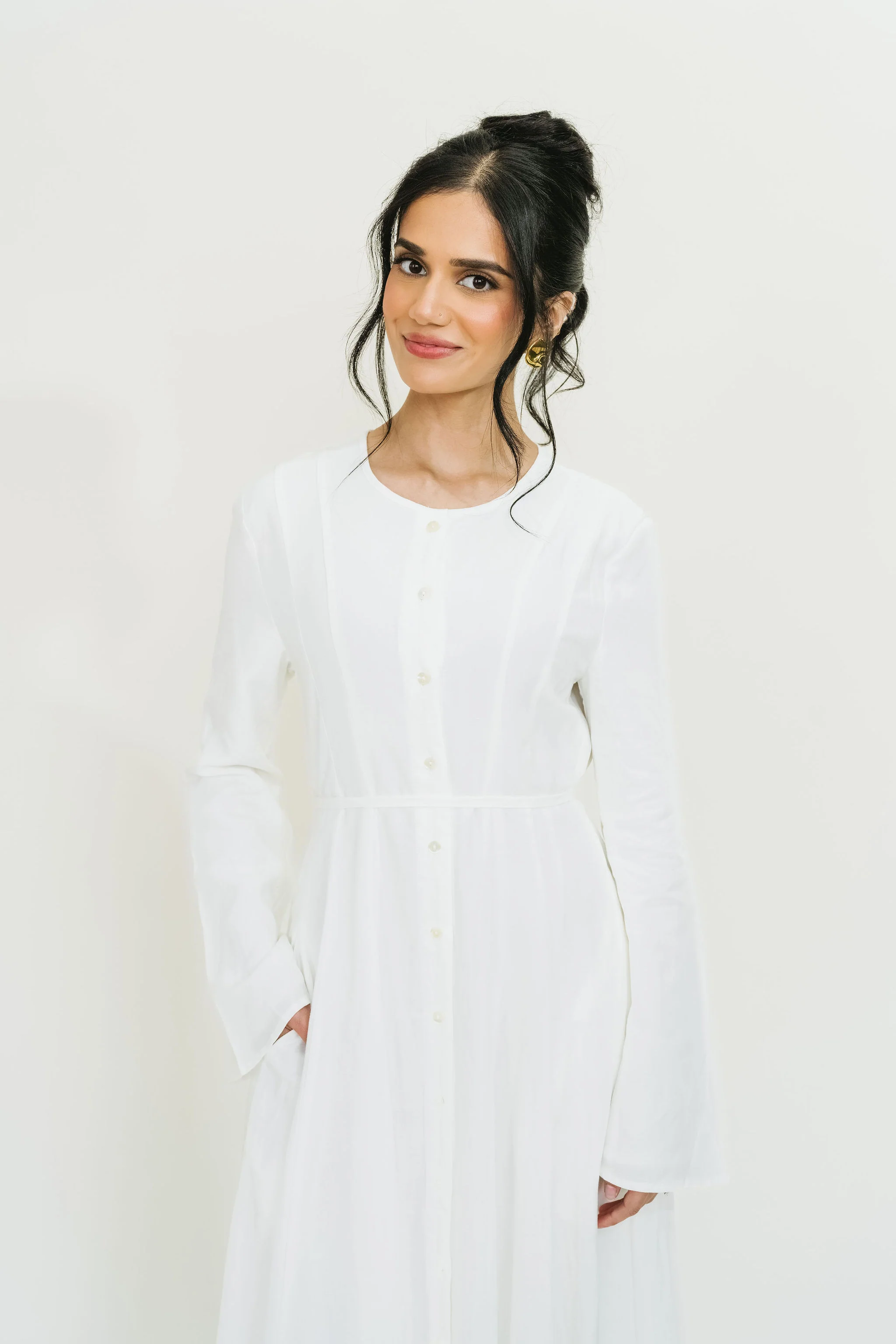 Farah (Seashell White) - Image 5