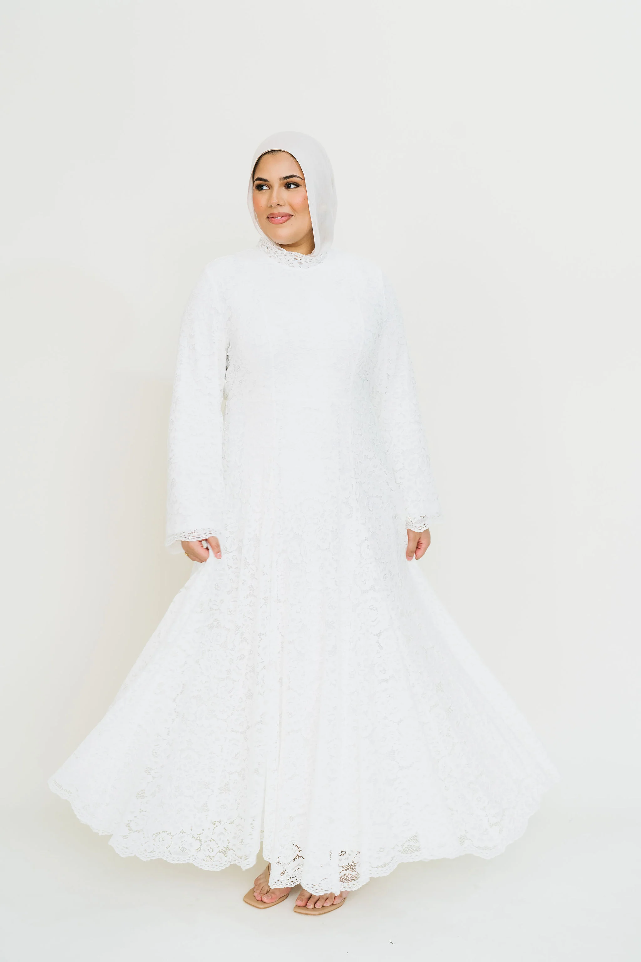 Laila (Lace) - Image 11