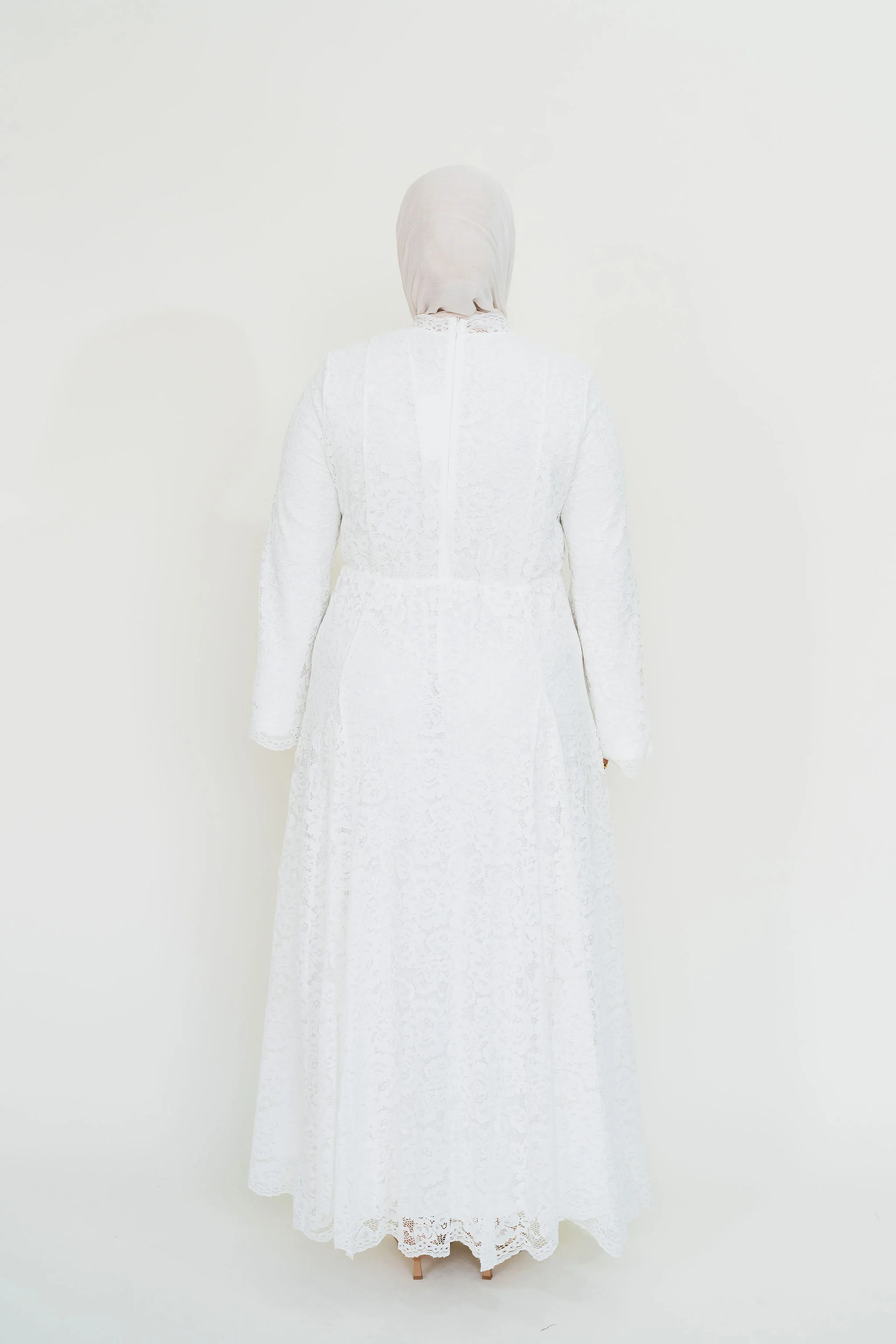 Laila (Lace) - Image 12