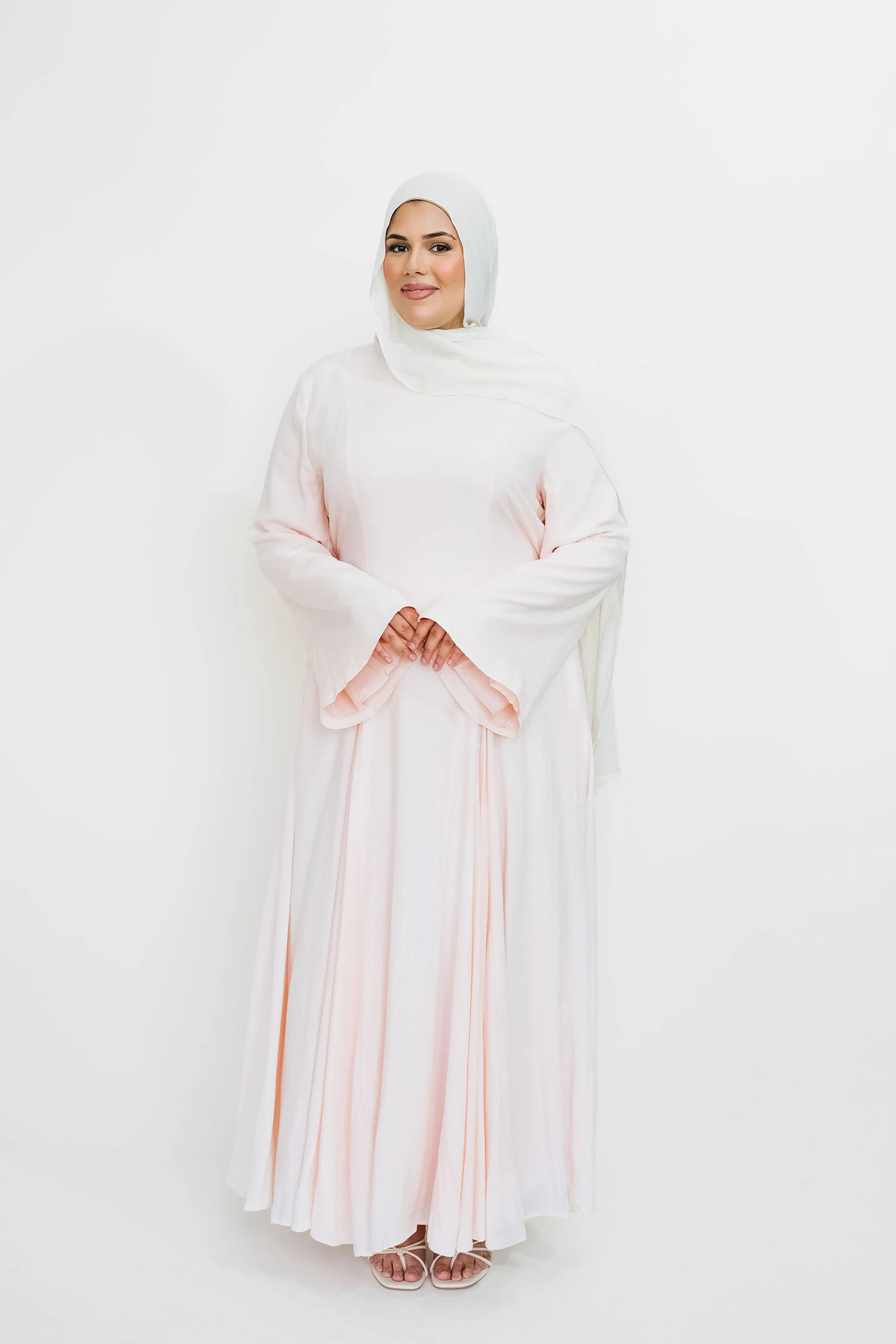 Laila (Peony) - Image 11