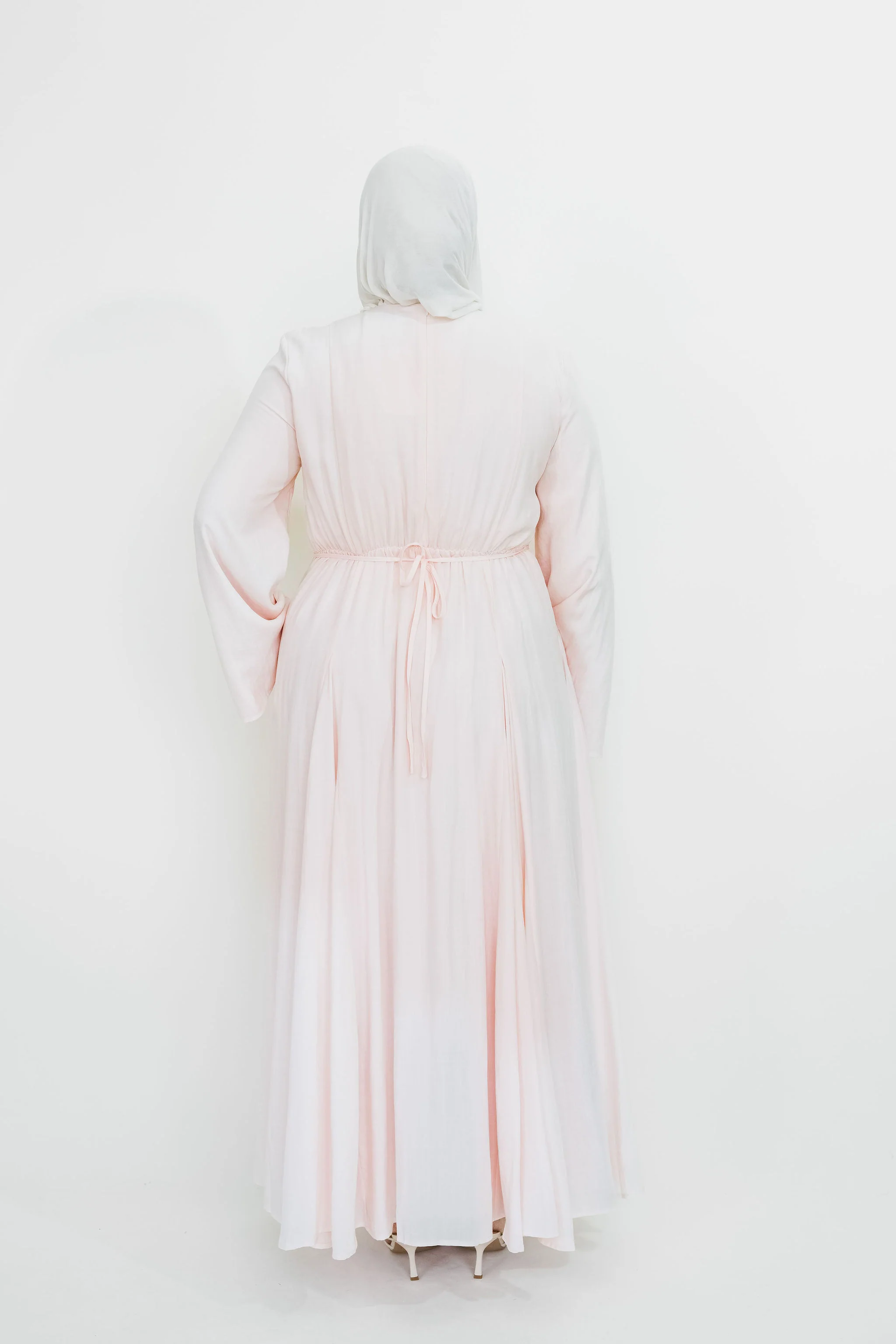 Laila (Peony) - Image 12