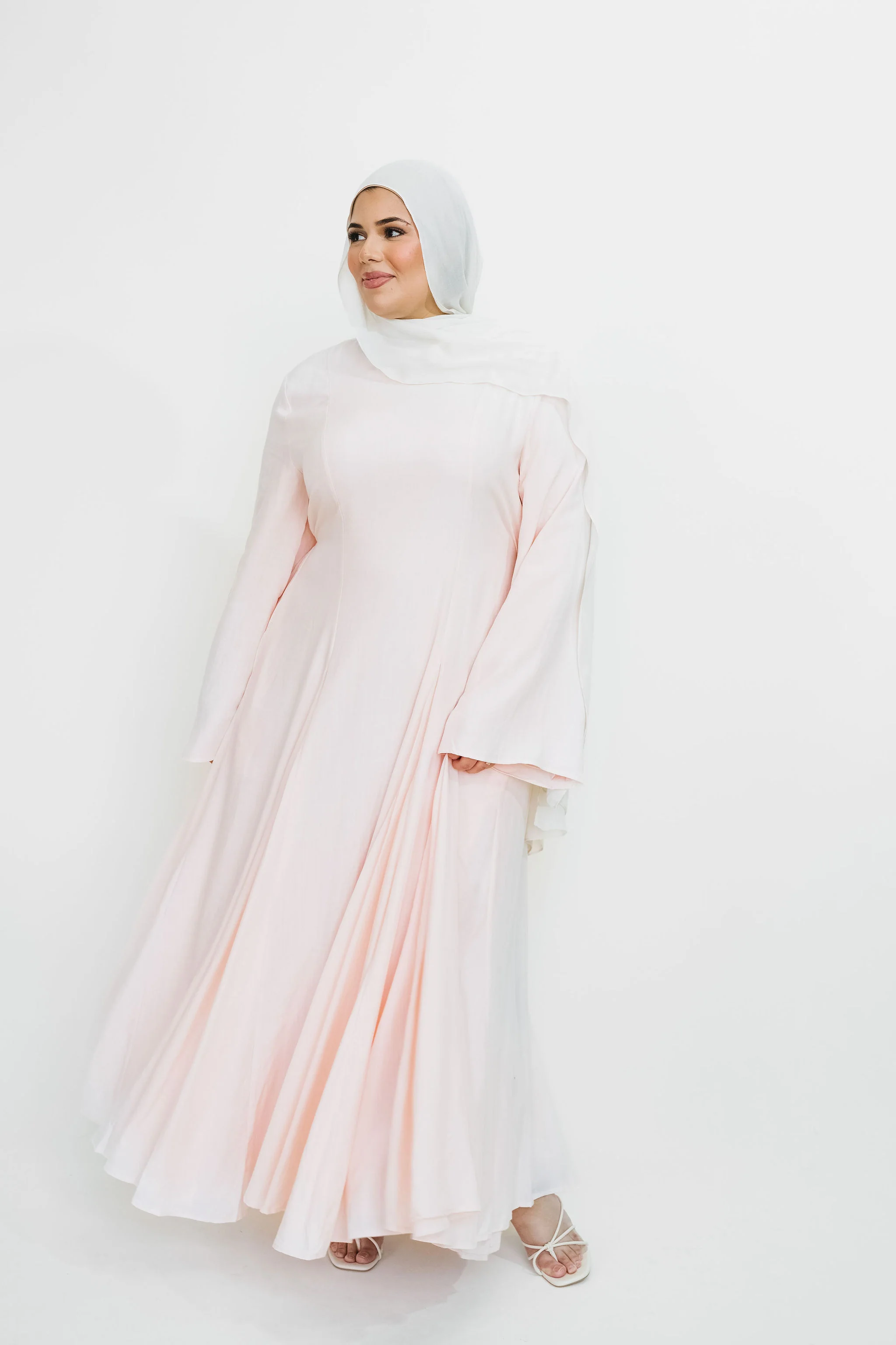 Laila (Peony) - Image 9